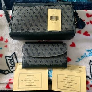 Dooney & Bourke Set